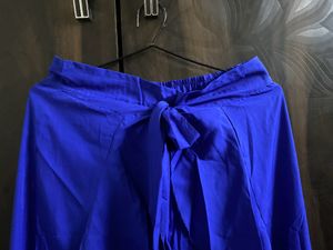 Women Wear Navy Blue Trouser