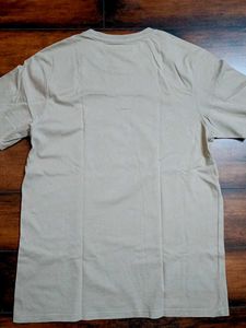 Beige tshirt