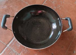 Sumeetra Non-Stick Kadhai (KD 12) hostel cooking.