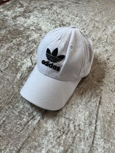 Adidas Big Embroidery logo cap