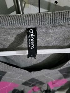 V Neck Grey Sweatshirt