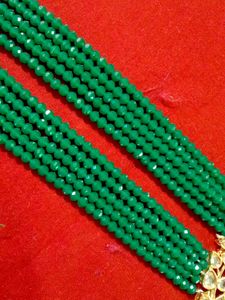 Pretty Green Long Necklace 💚