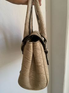 Guess Y2K Handbag, Embossed Cream💛