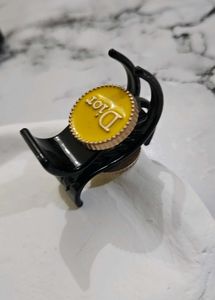 Dior Hair Clutcher