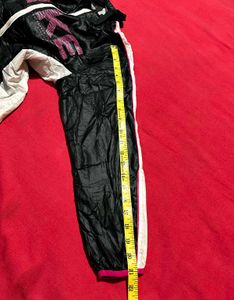 Nike Sportswear Windbreaker Jacket – Size M