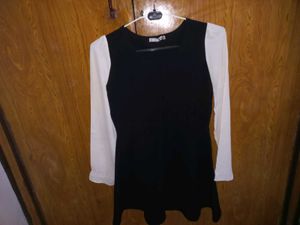 Chic Black &amp; White Dress