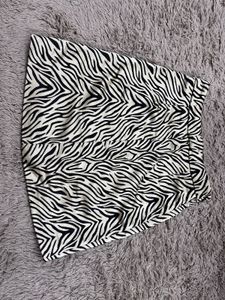 H&amp;M Zebra Print Mini Skirt