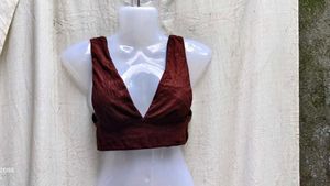 43156. Brown V-Neck Crop Top