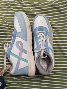 White Shoes 👟