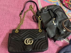Gucci Marmont Shoulder Bag
