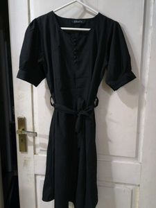 Elegant Black Midi Dress