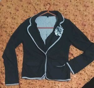 Stylish Black Blazer with Floral Detail