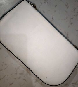 D-Berry White Handbag