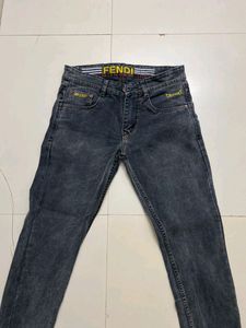 Trendy Grey Shaded Jean 🖤🤍🖤