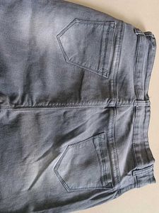 Stretchable Ripped Flare Jeans