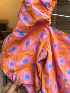 H&amp;M Floral Puff Sleeves Top