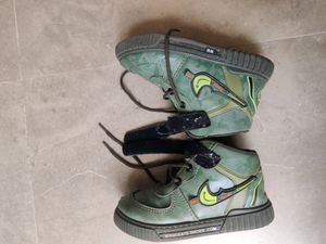 Girl Shoe