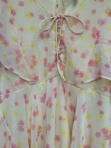 IT GIRL Floral Dress