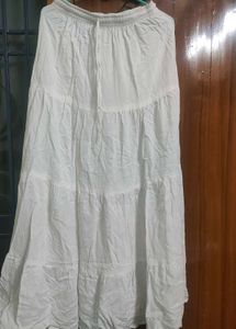 Pretty White Skirt 🤍