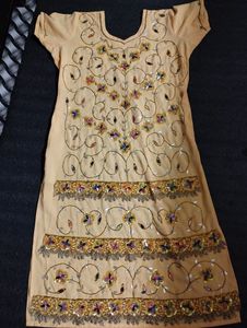 Pakistani Sute With Salwar Duptta