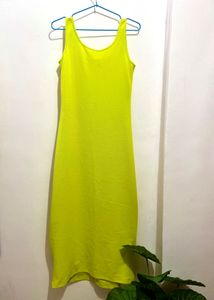 Like New! Zesty Lime Green Sleeveless Midi Dress