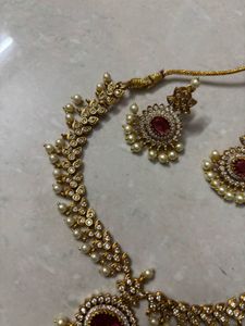 Elegant Necklace Set