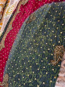 Welvet Finishing Haevy Jardosy Work Saree