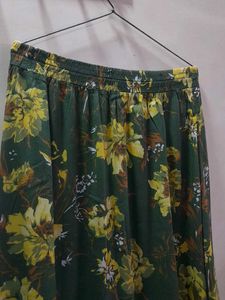 Mid Length Skirt For Girls Nd Women
