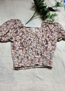Floral Puff Sleeve Crop Top