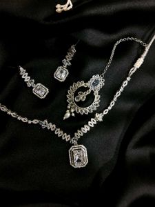 Amarican Daimond, Rectangular Stone Necklace