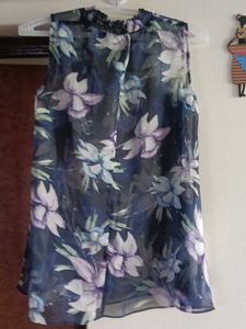 Floral Print Sleeveless Top