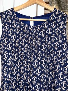 Patterned Sleeveless Top