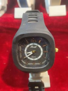 Peril Quartz Watch