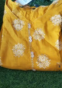 Avaasa Fusion Brand Kurtis Each 290/- Only