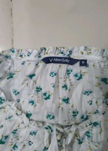ALLEN SOLLY Floral Print Top
