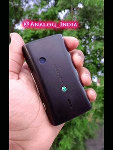 Sony Ericsson Xperia X8 - Vintage Android Phone