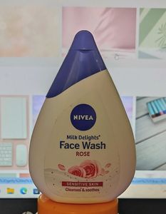 Nivea Milk Delights Face Wash .For Sensitive Skin.