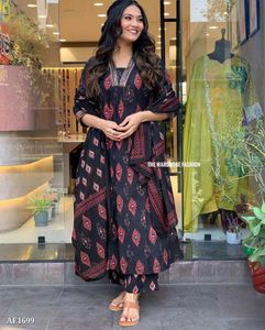 Elegant Printed Kurta Set