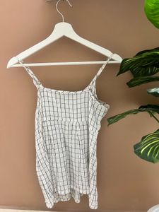White Sleeveless Tunic Top
