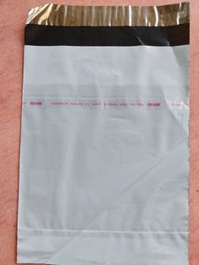 SHIPPING LABELS AND PACKING BAG