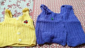 Cute Knitted Baby Top With Booties