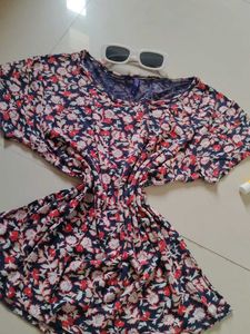Floral Breeze Fit Top