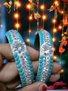 Vintage Gold Floral Bangles - Set of 2