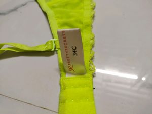 Prettysecrets Neon Green Bra