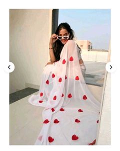 Retro Sunglasses - Black &amp; White