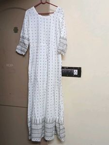 Elegant White Printed Kurta(New used once)