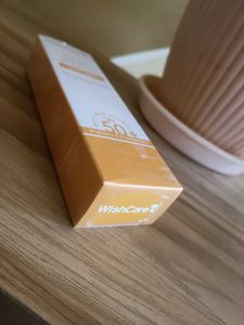 Vitamin C Pure Glow Milk Sunscreen (Ultra Light)
