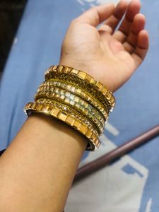Gold Tone Bangle Set