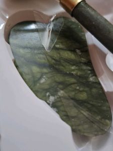 FLFWLASS Green Quartz Roller And Guasha Set