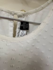 White Puff Sleeve Top